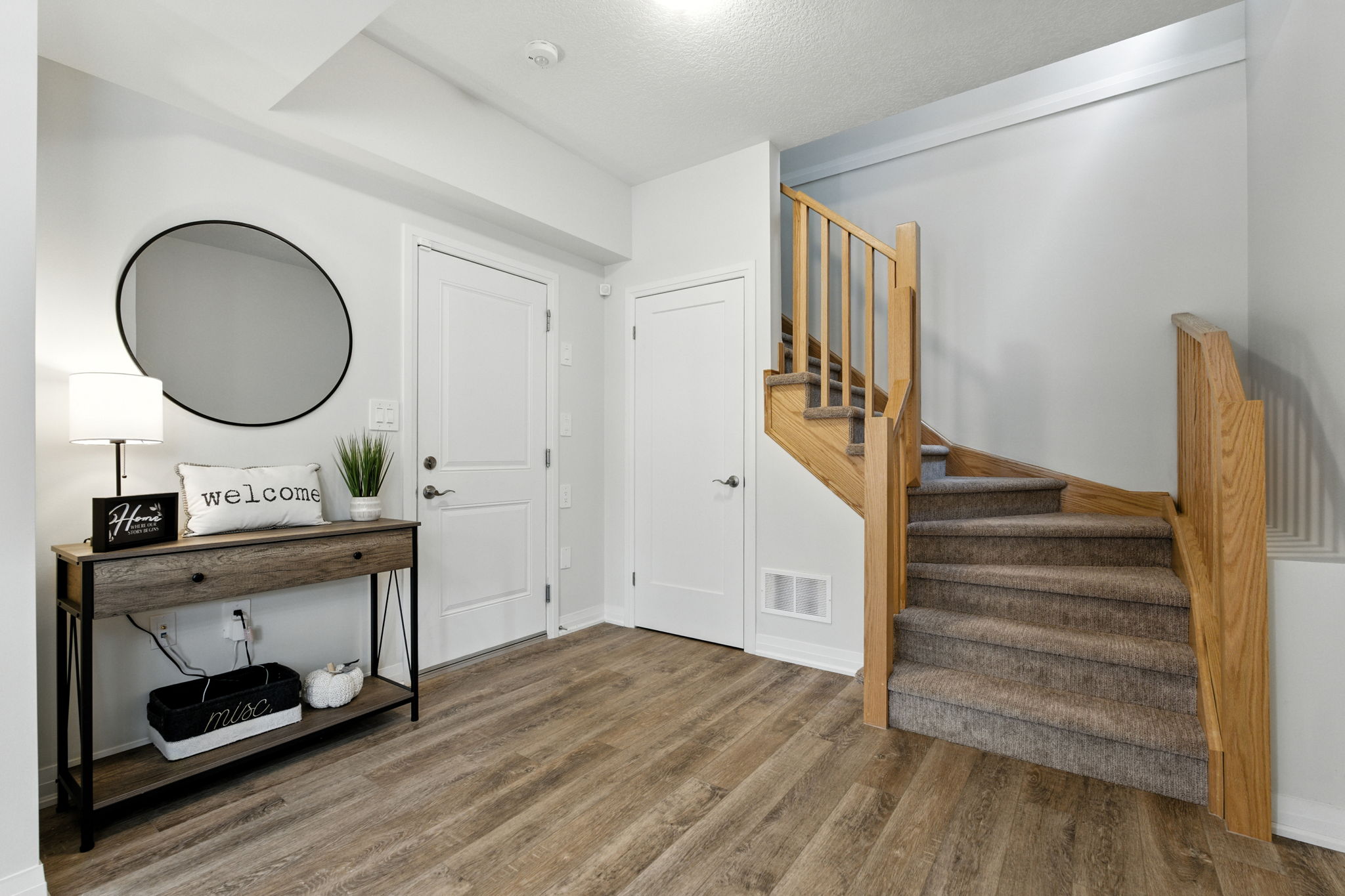 7-web-or-mls-9 Laguna Vlg Cres, Stoney Creek-7