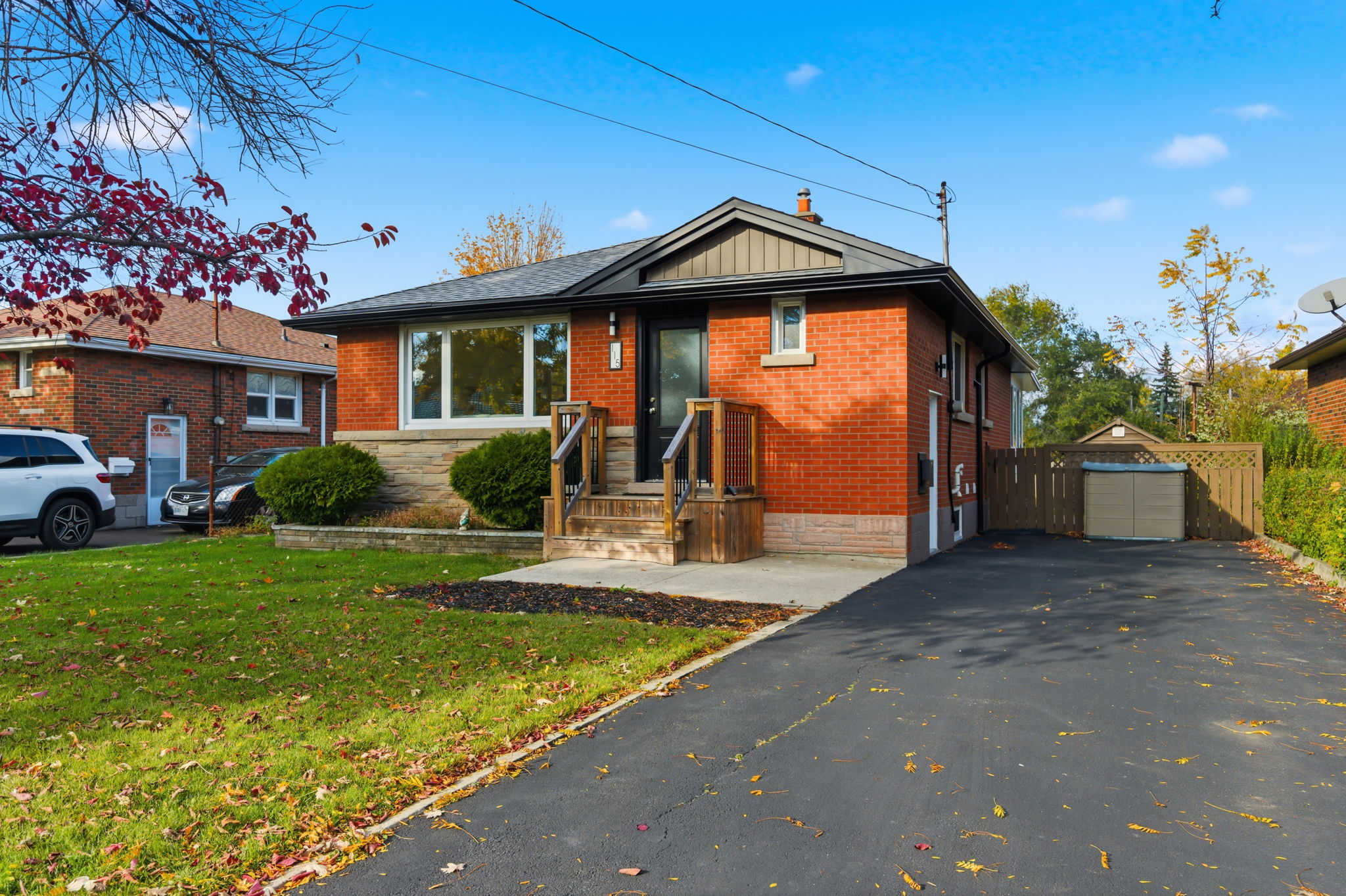 1-web-or-mls-115 McElroy Rd E, Hamilton -1