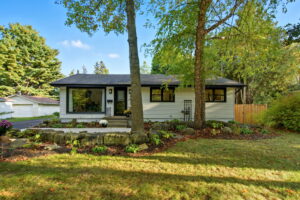 1-web-or-mls-570 Westview Ave, Ancaster-1
