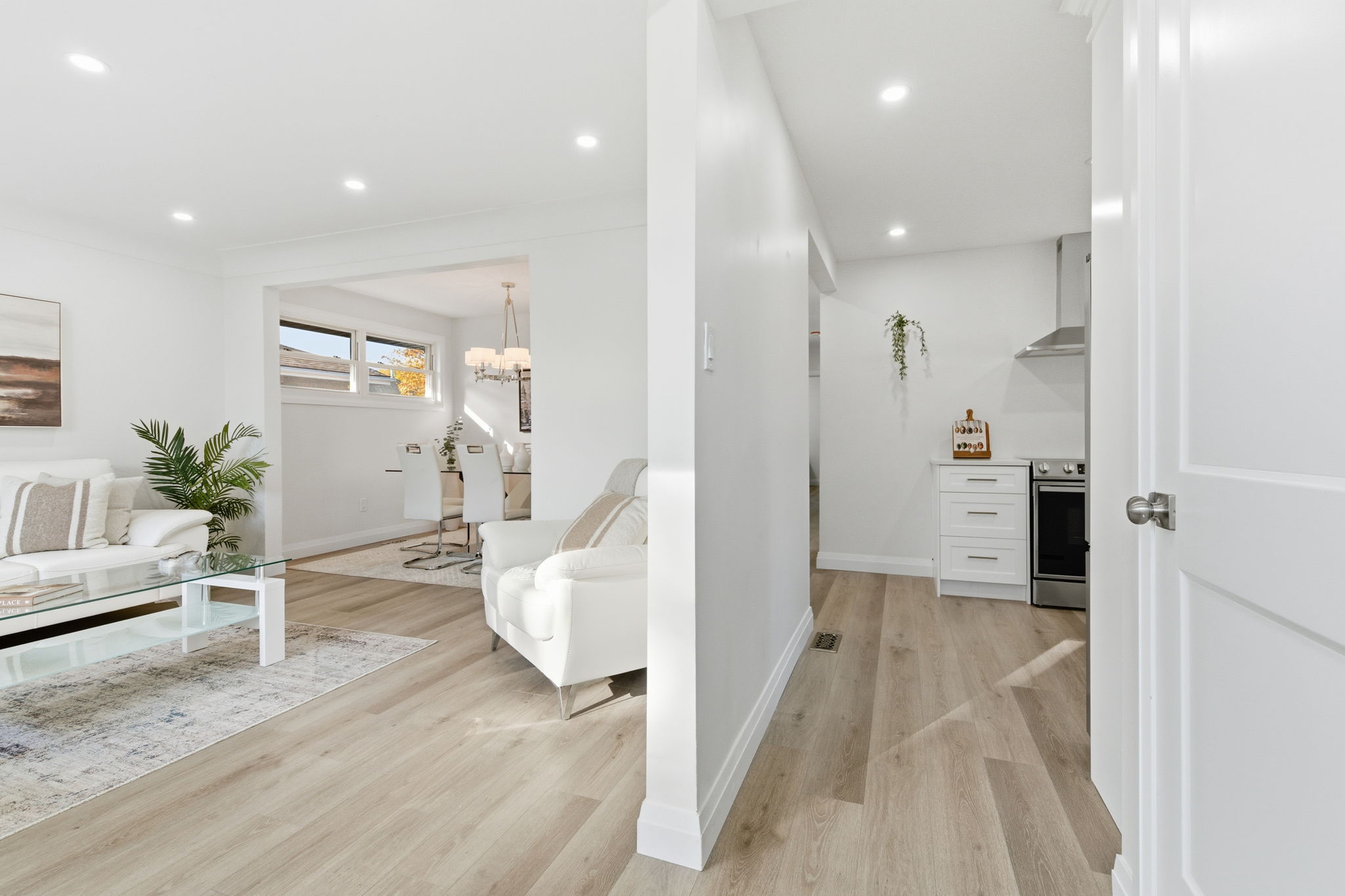 10-web-or-mls-115 McElroy Rd E, Hamilton -10