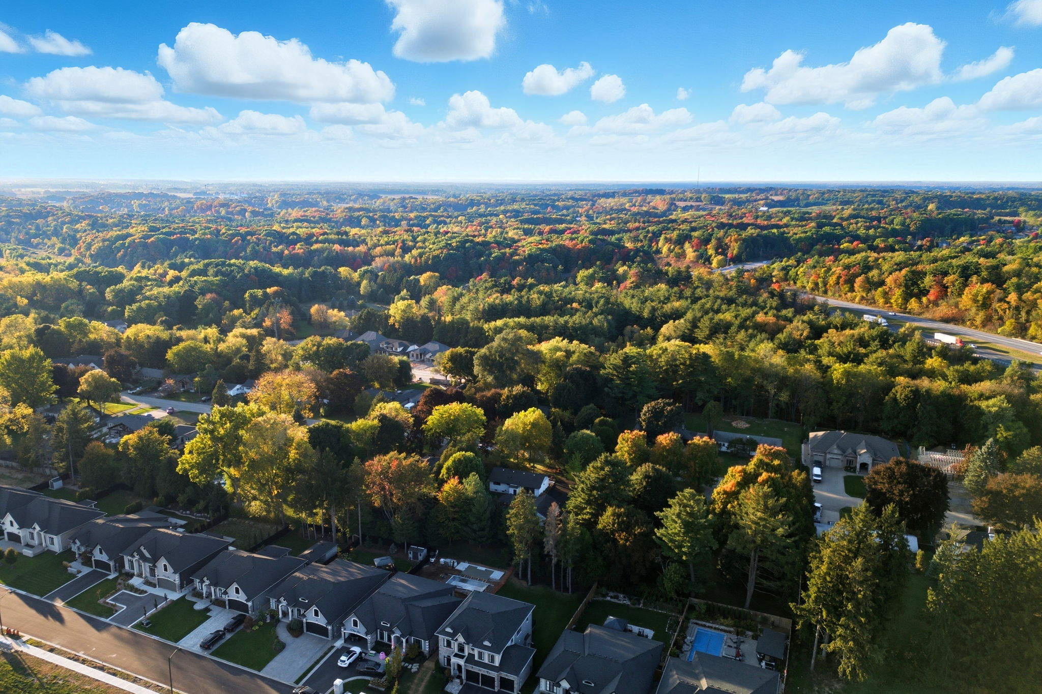 100-web-or-mls-570 Westview Ave, Ancaster-100