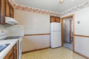 26-web-or-mls-27 Warren Ave, Hamilton-26