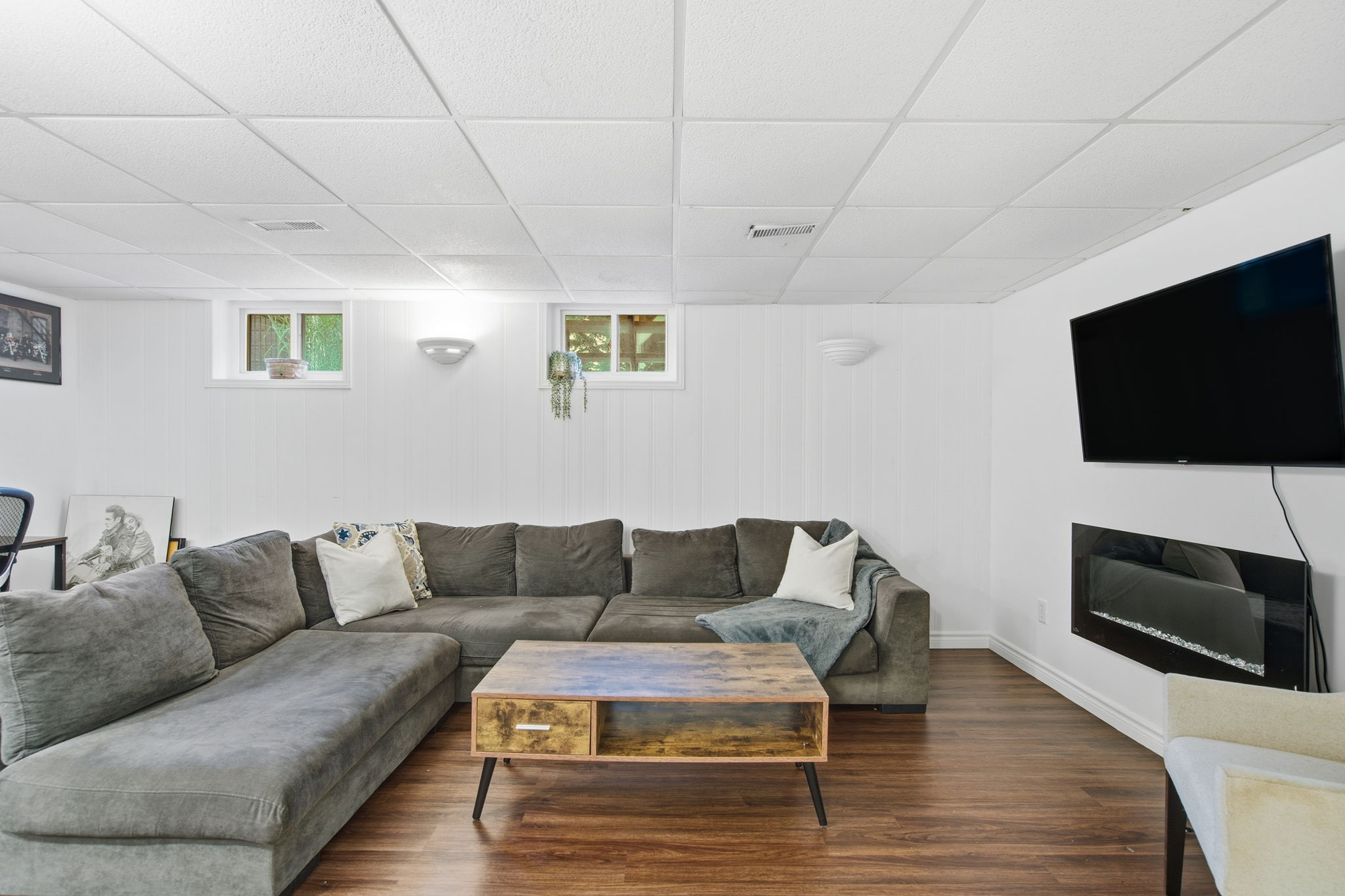 41-web-or-mls-570 Westview Ave, Ancaster-41