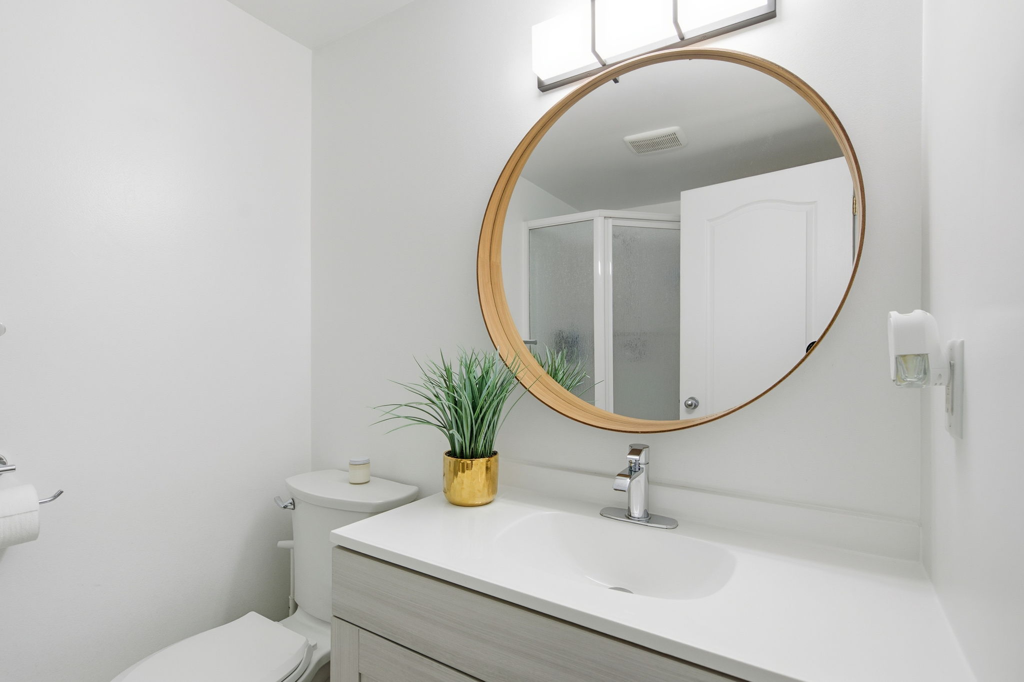 46-web-or-mls-570 Westview Ave, Ancaster-46