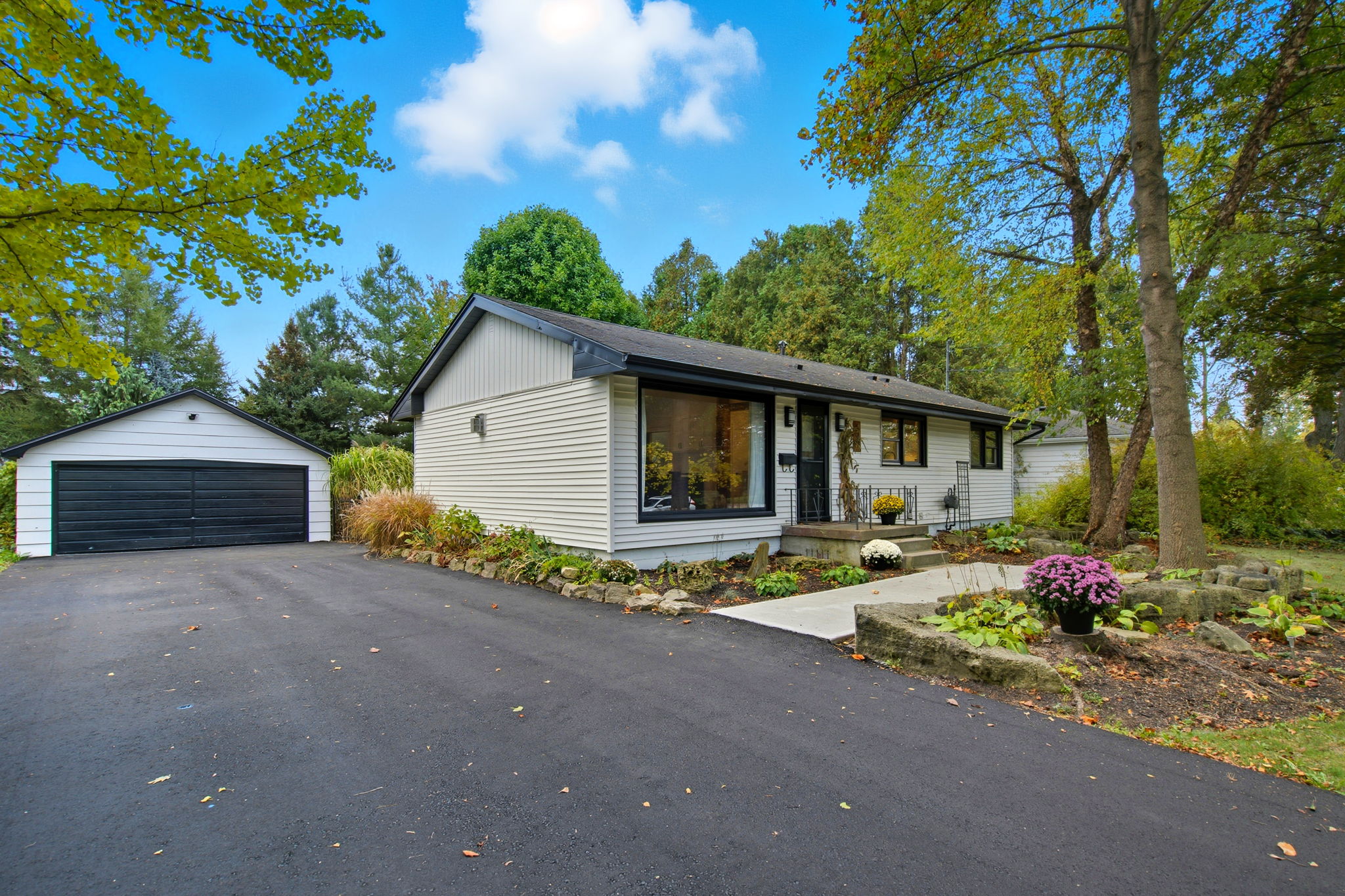 7-web-or-mls-570 Westview Ave, Ancaster-7