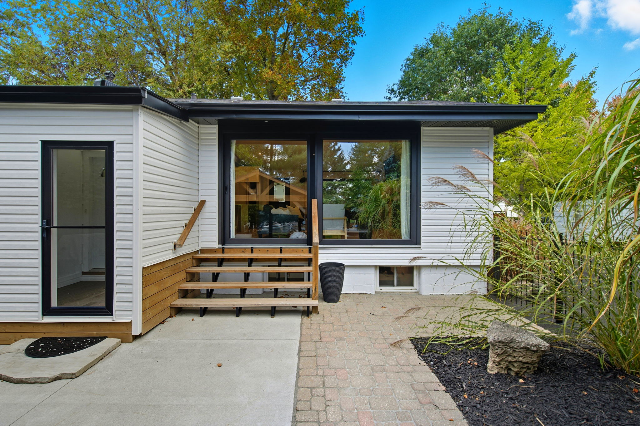 75-web-or-mls-570 Westview Ave, Ancaster-75