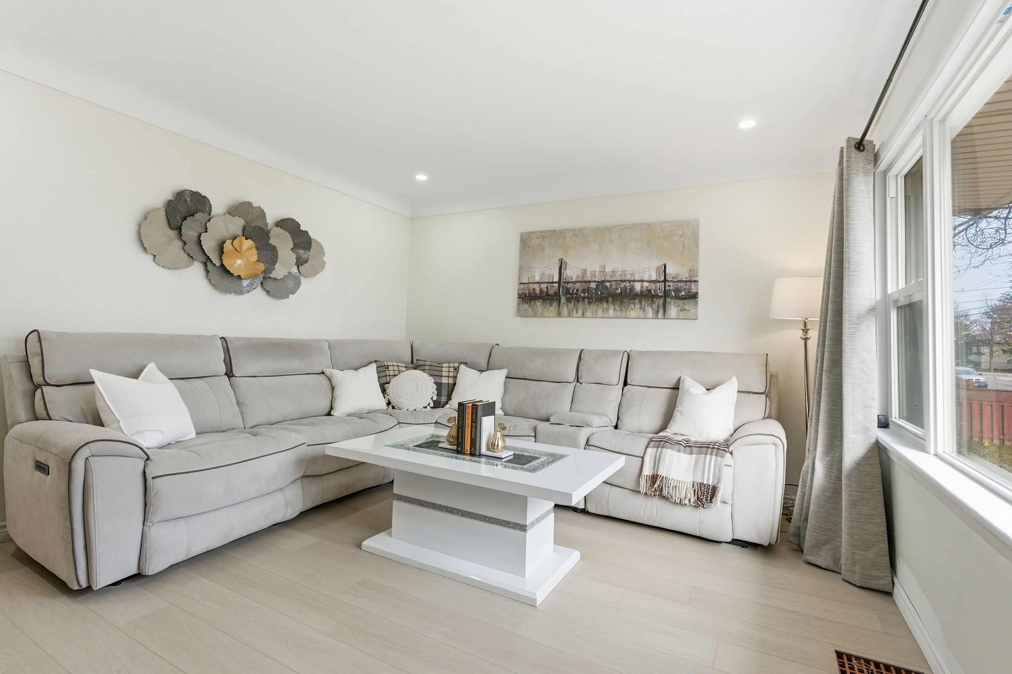 12-web-or-mls-352 E 28th St, Hamilton-12