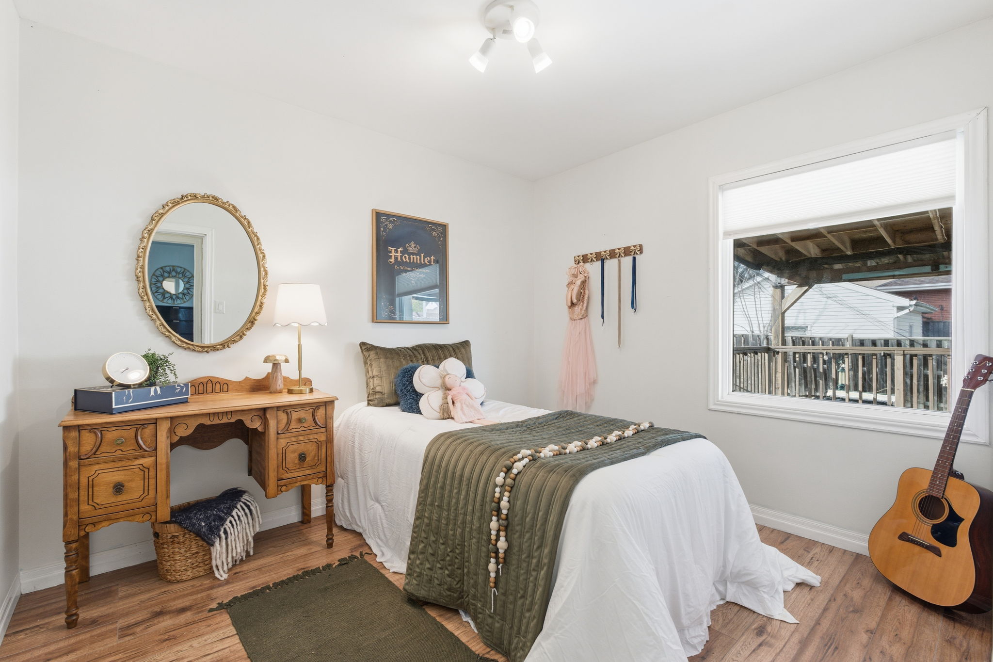 35-web-or-mls-352 E 28th St, Hamilton-35