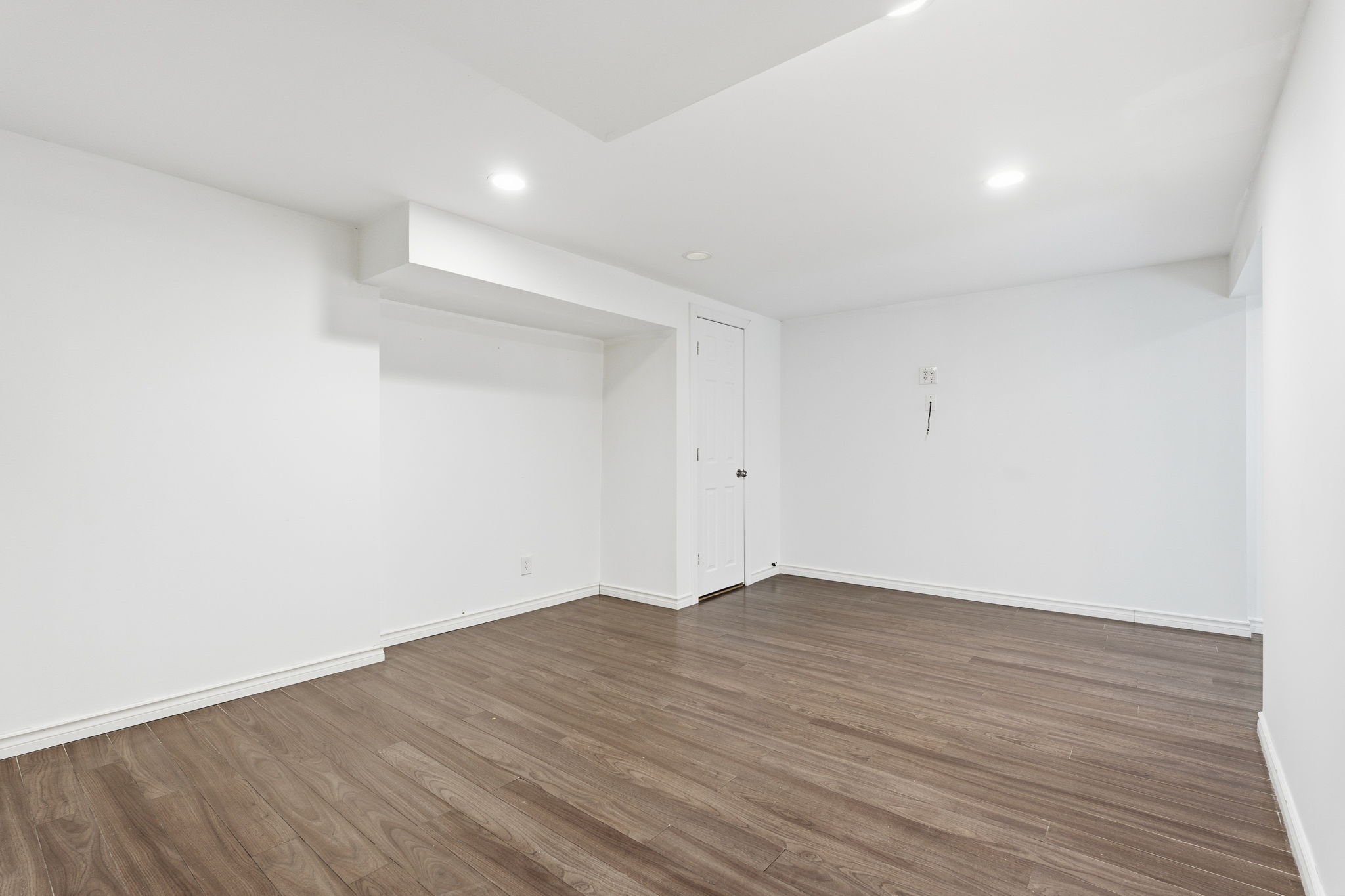 46-web-or-mls-352 E 28th St, Hamilton-46