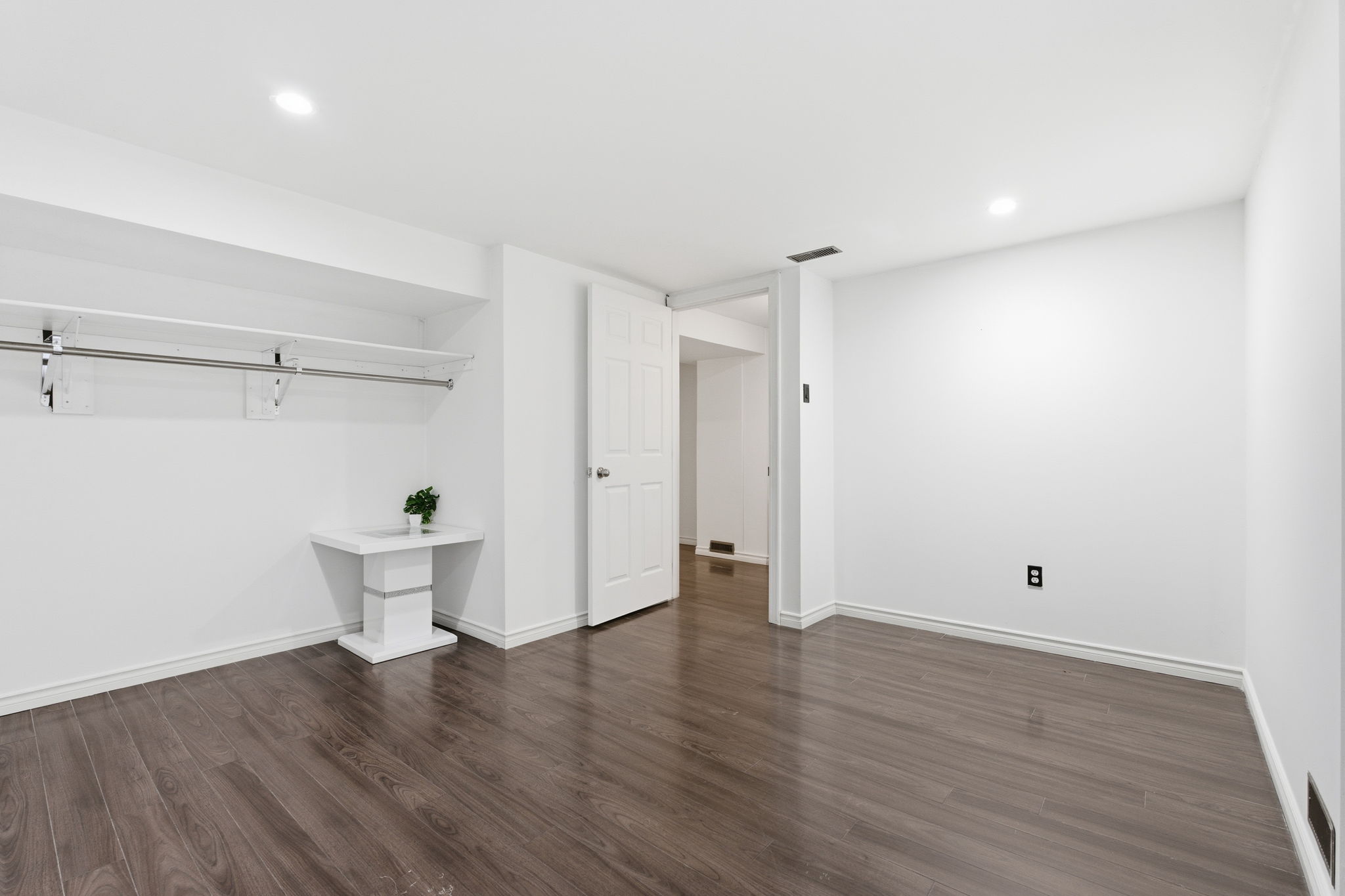 51-web-or-mls-352 E 28th St, Hamilton-51