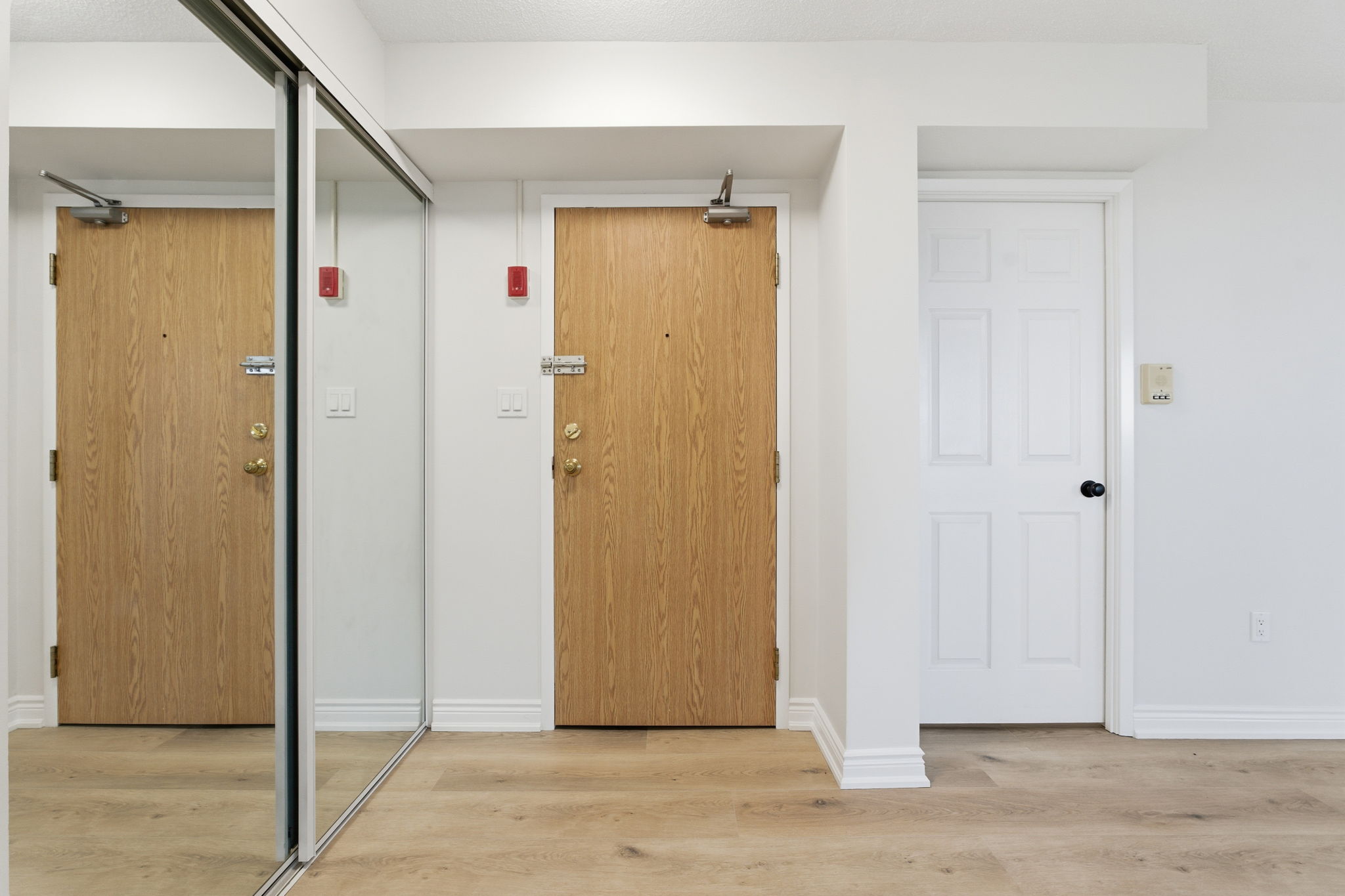 14-web-or-mls-432 Main St E 902, Hamilton-14