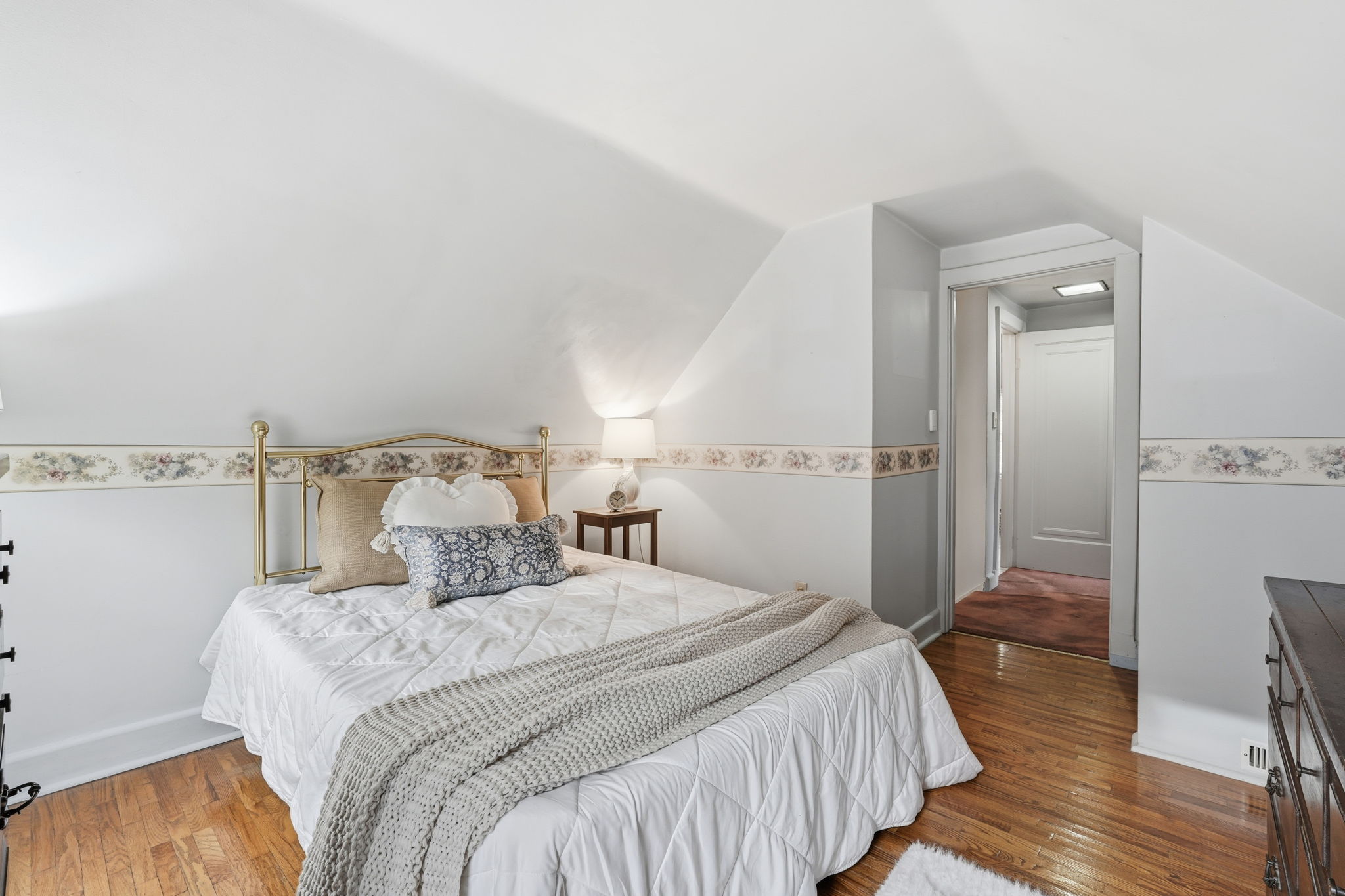 35-web-or-mls-685 Dunn Ave, Hamilton-35