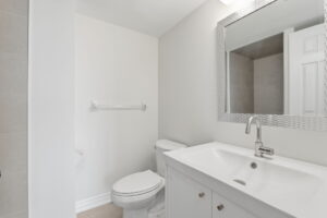 36-web-or-mls-432 Main St E 902, Hamilton-36