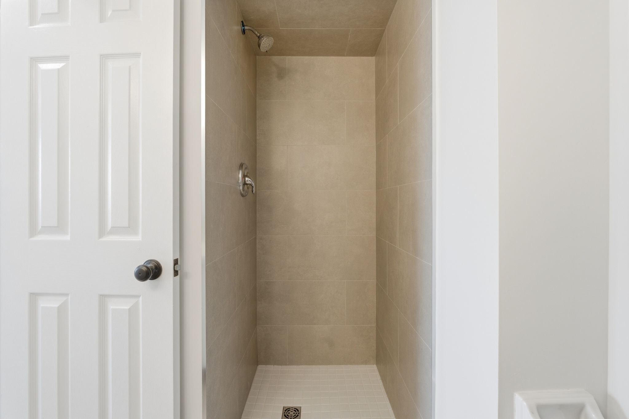 37-web-or-mls-432 Main St E 902, Hamilton-37