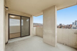 46-web-or-mls-432 Main St E 902, Hamilton-46