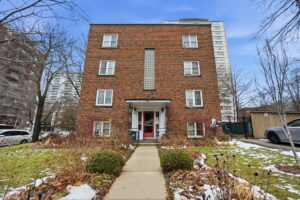 1-web-or-mls-60 Robinson St 104, Hamilton-1