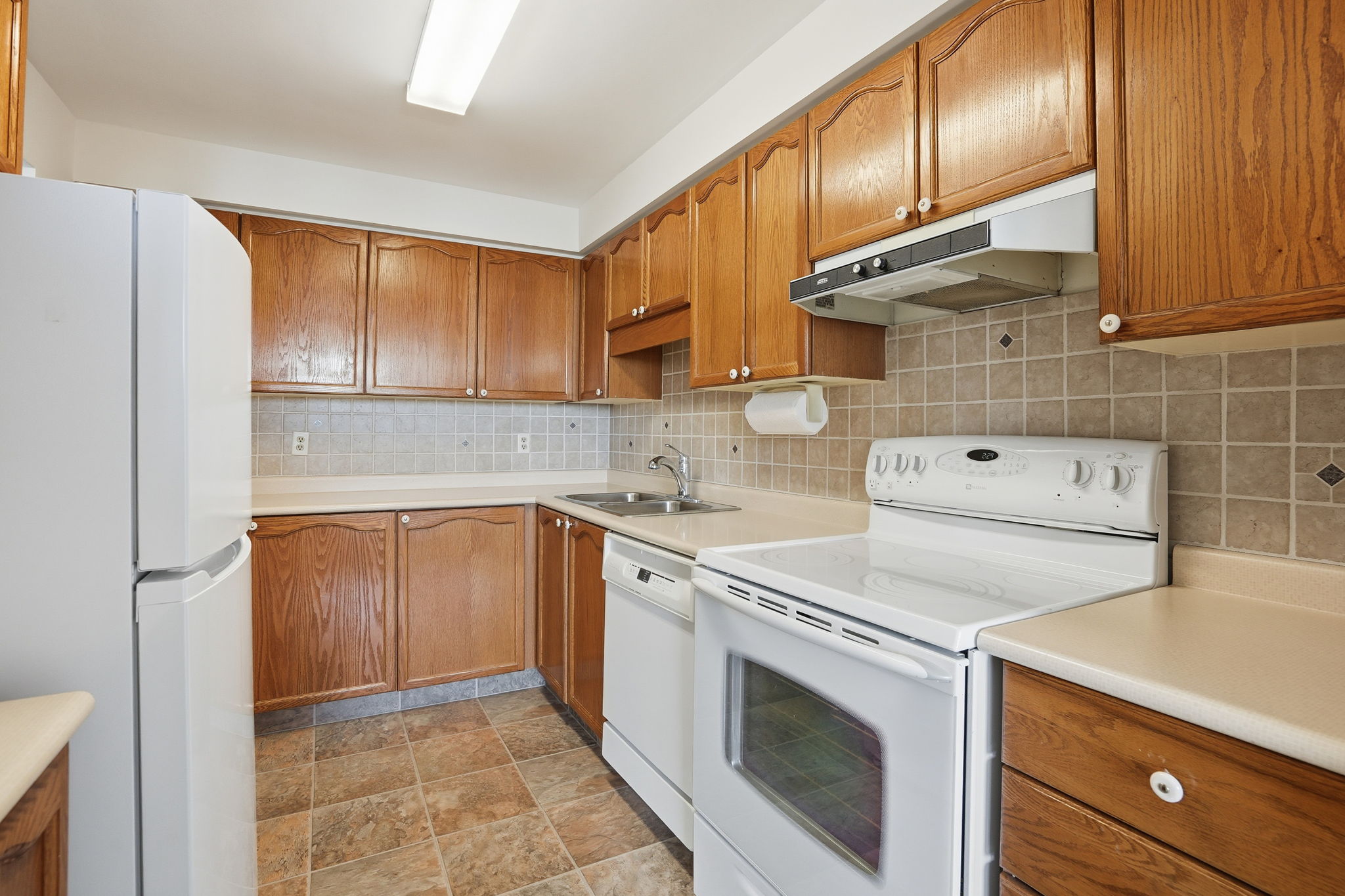 22-web-or-mls-9 Bonheur Ct 808, Brantford-22