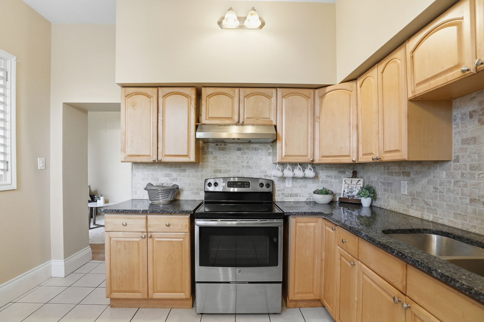 32-web-or-mls-24 Florence St, Hamilton-192