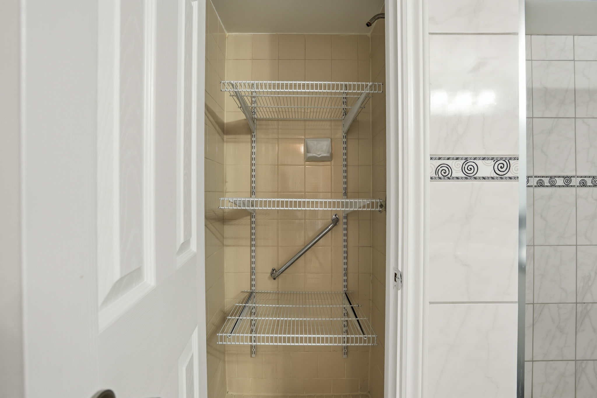 36-web-or-mls-9 Bonheur Ct 808, Brantford-36