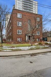 4-web-or-mls-60 Robinson St 104, Hamilton-4