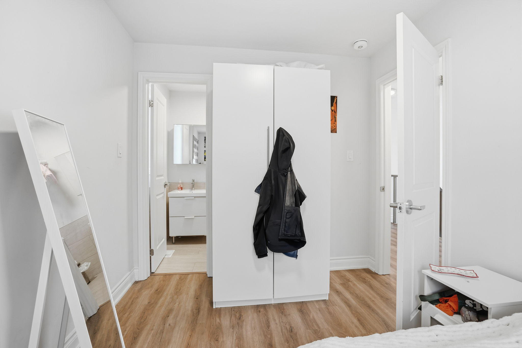 45-web-or-mls-50 Broadway Ave, Hamilton-45