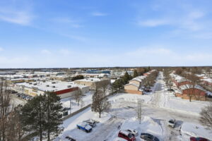 45-web-or-mls-9 Bonheur Ct 808, Brantford-45