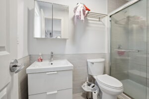 46-web-or-mls-50 Broadway Ave, Hamilton-46