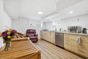 50-web-or-mls-50 Broadway Ave, Hamilton-50