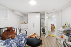 60-web-or-mls-50 Broadway Ave, Hamilton-60