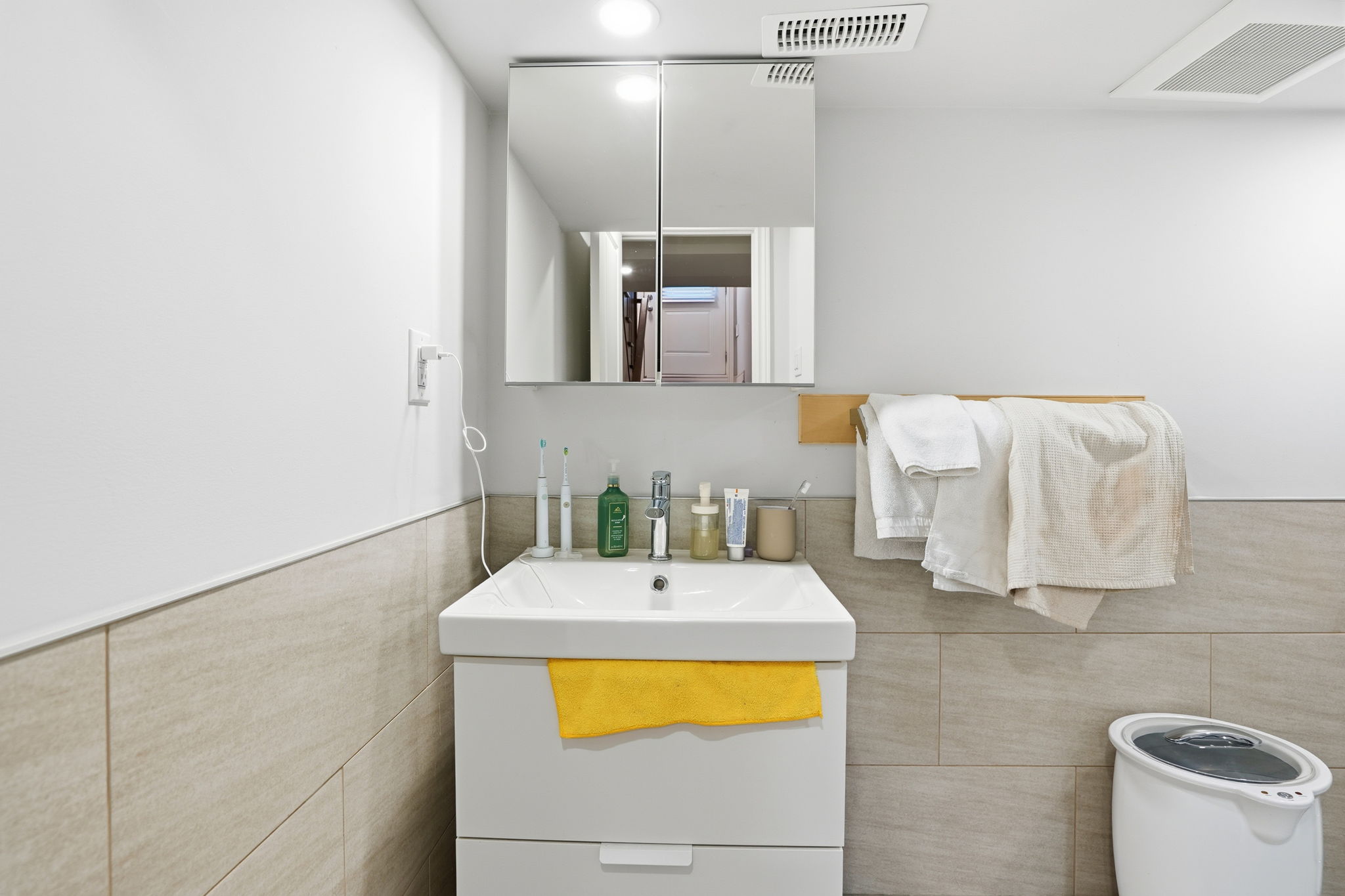 61-web-or-mls-50 Broadway Ave, Hamilton-61