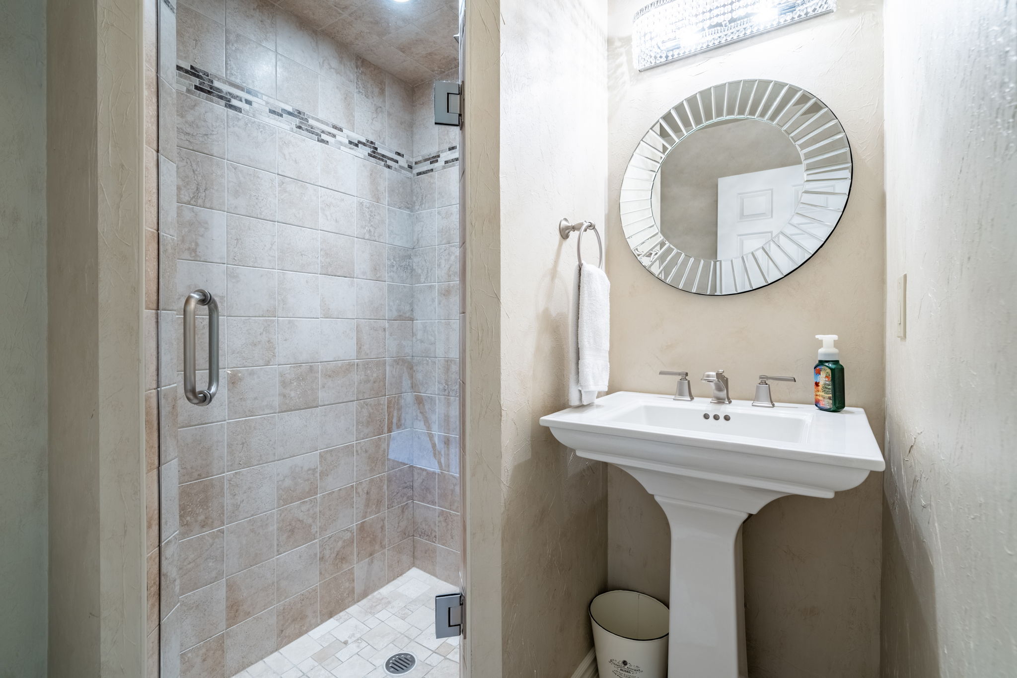 100-web-or-mls-45 Peppertree Cres, Ancaster-76