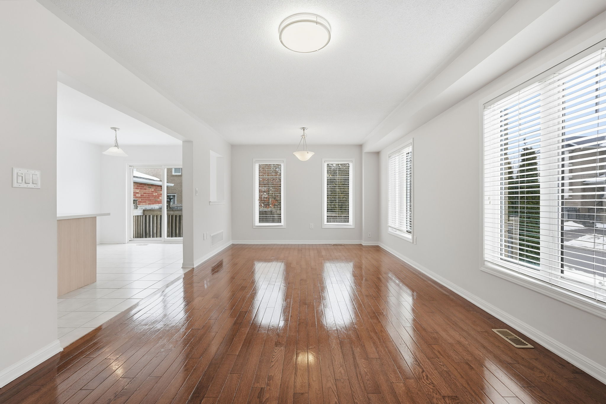 14-web-or-mls-12 emick dr, ancaster-14