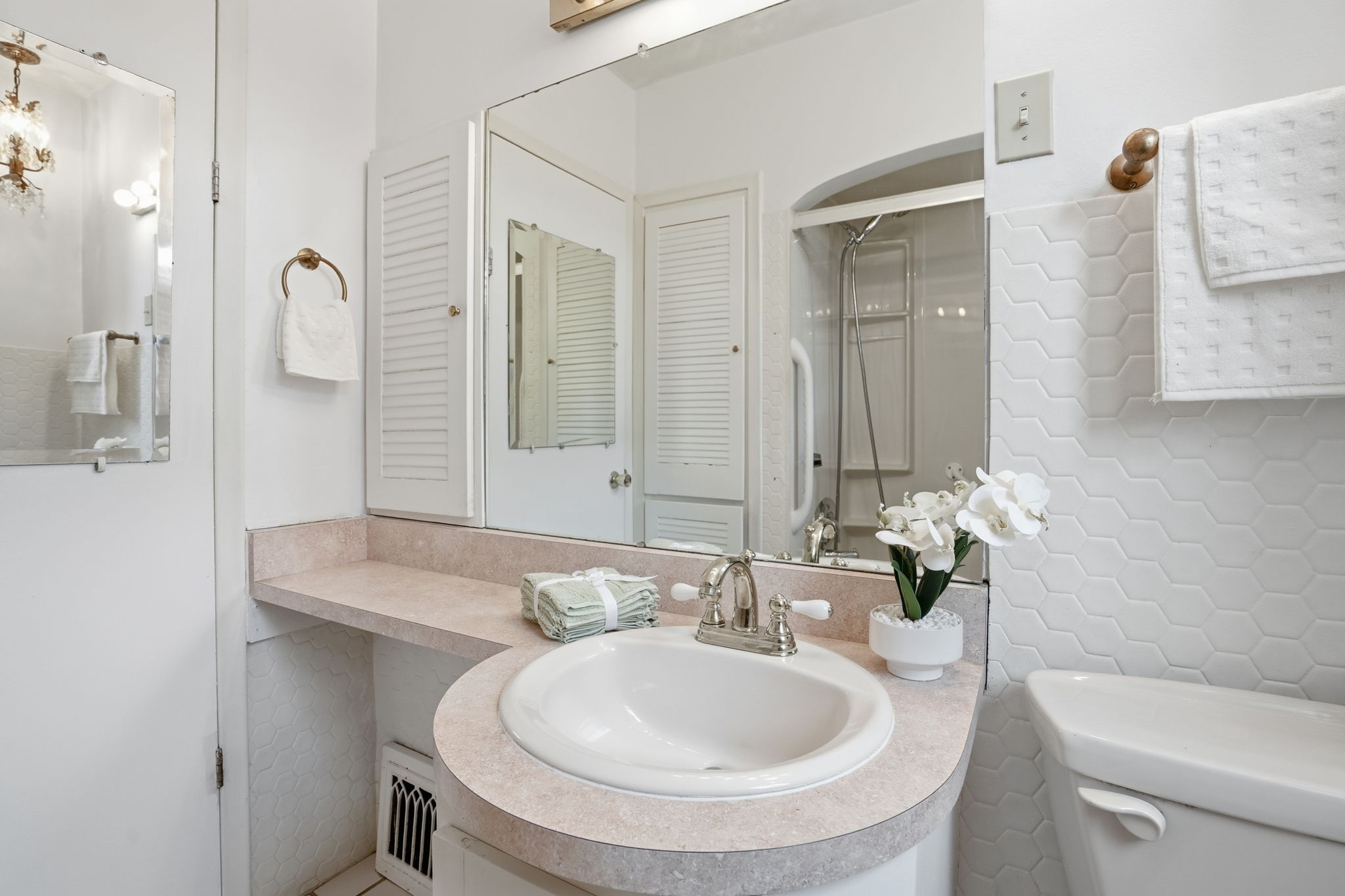 17-web-or-mls-153 Parkview Dr, Hamilton-17