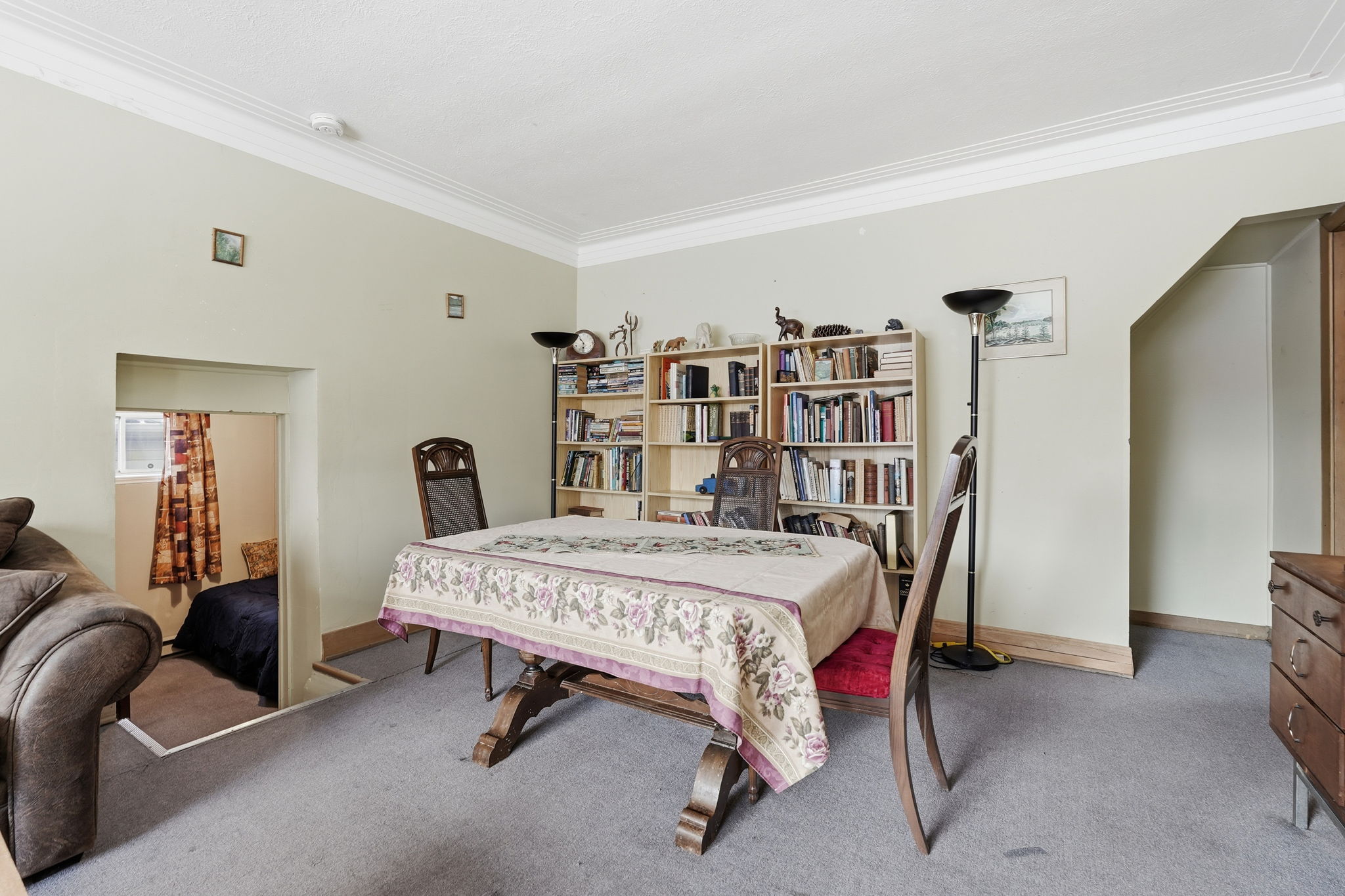 19-web-or-mls-196 Glen Rd, Hamilton-19