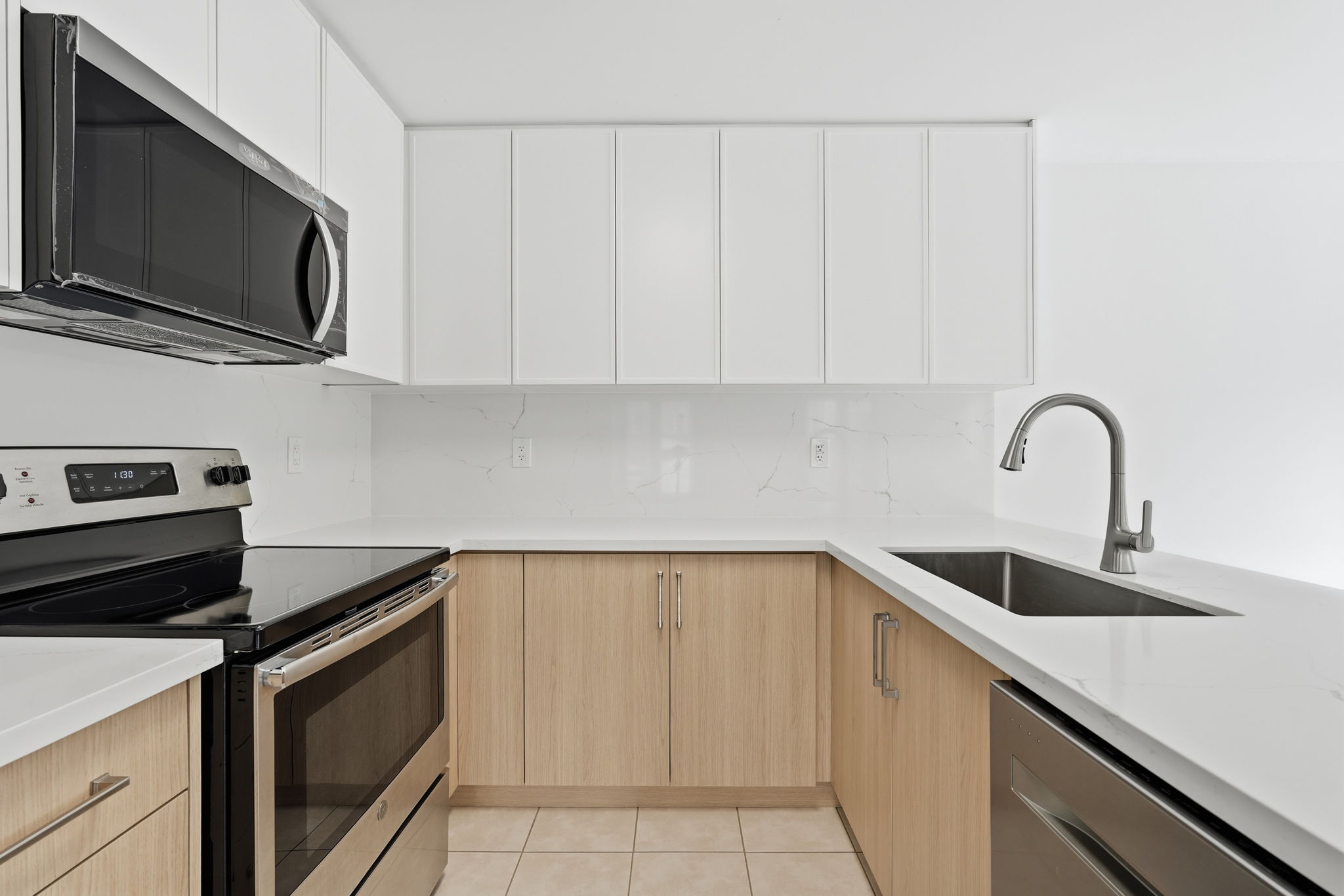 25-web-or-mls-12 emick dr, ancaster-25