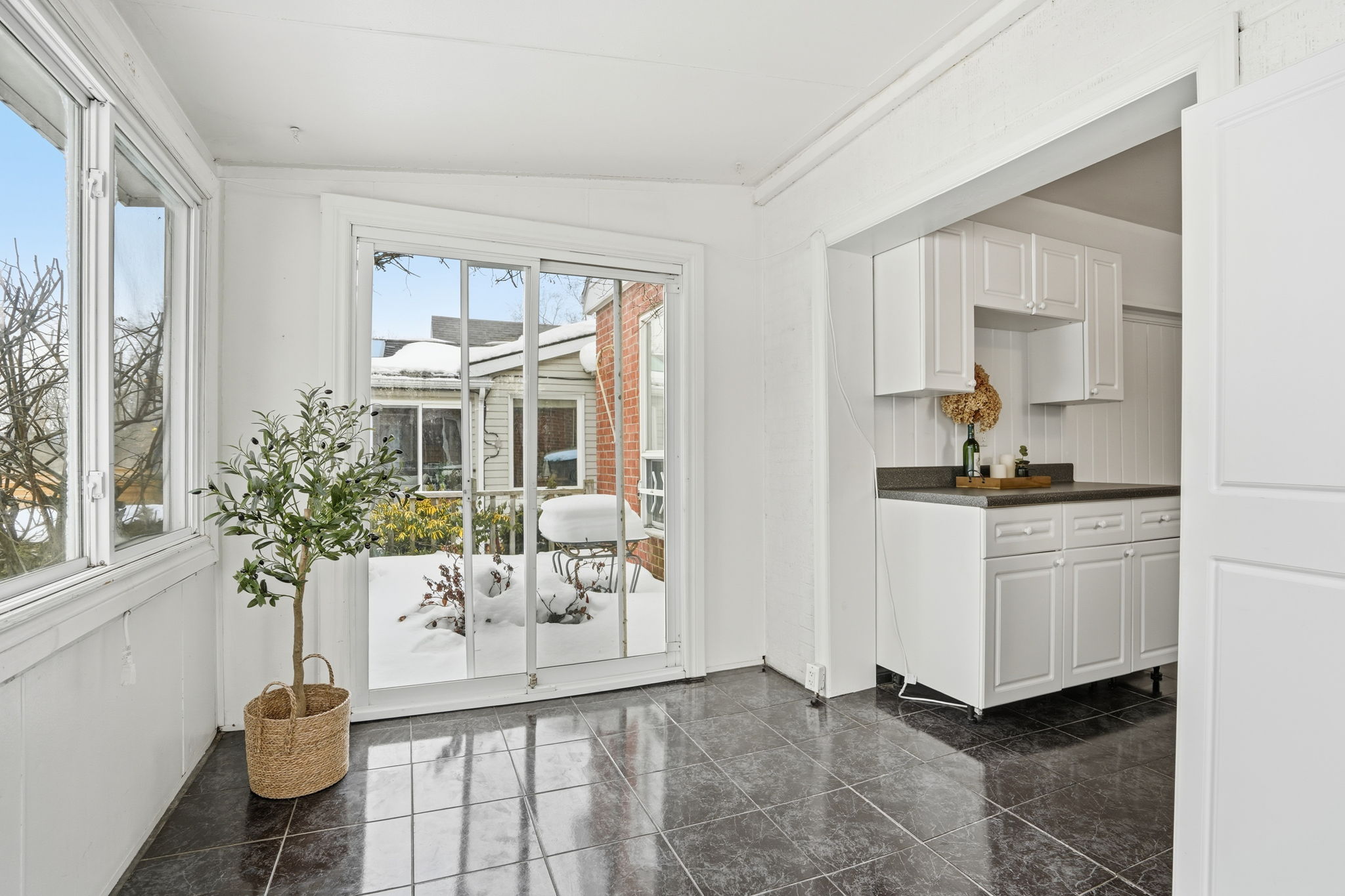 28-web-or-mls-153 Parkview Dr, Hamilton-28