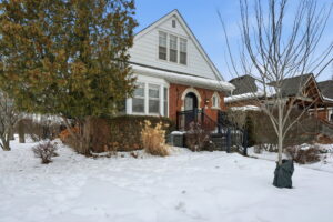 3-web-or-mls-153 Parkview Dr, Hamilton-3