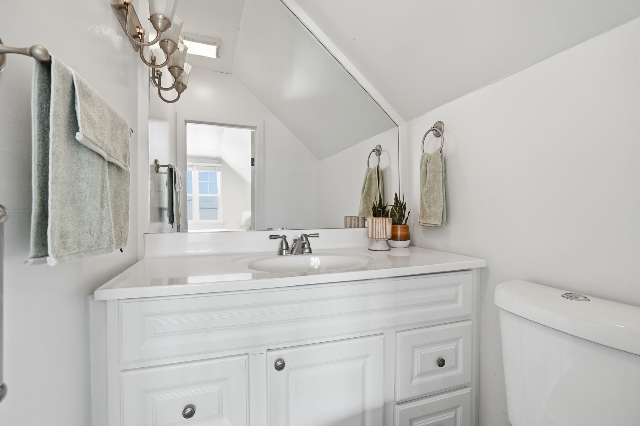 35-web-or-mls-153 Parkview Dr, Hamilton-35