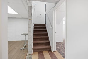 36-web-or-mls-153 Parkview Dr, Hamilton-36