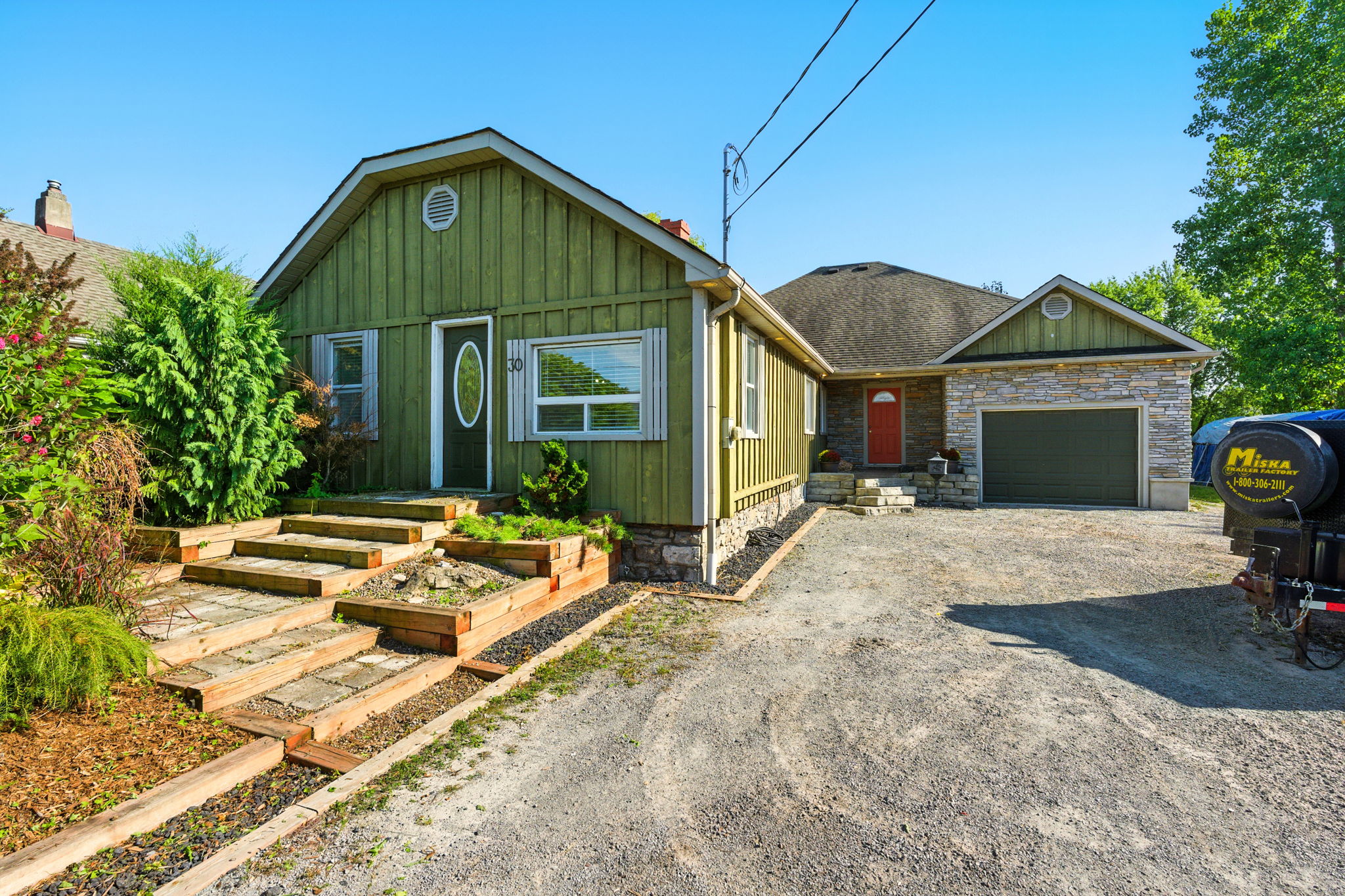 4-web-or-mls-30 Cecil St, St. Catharines-4