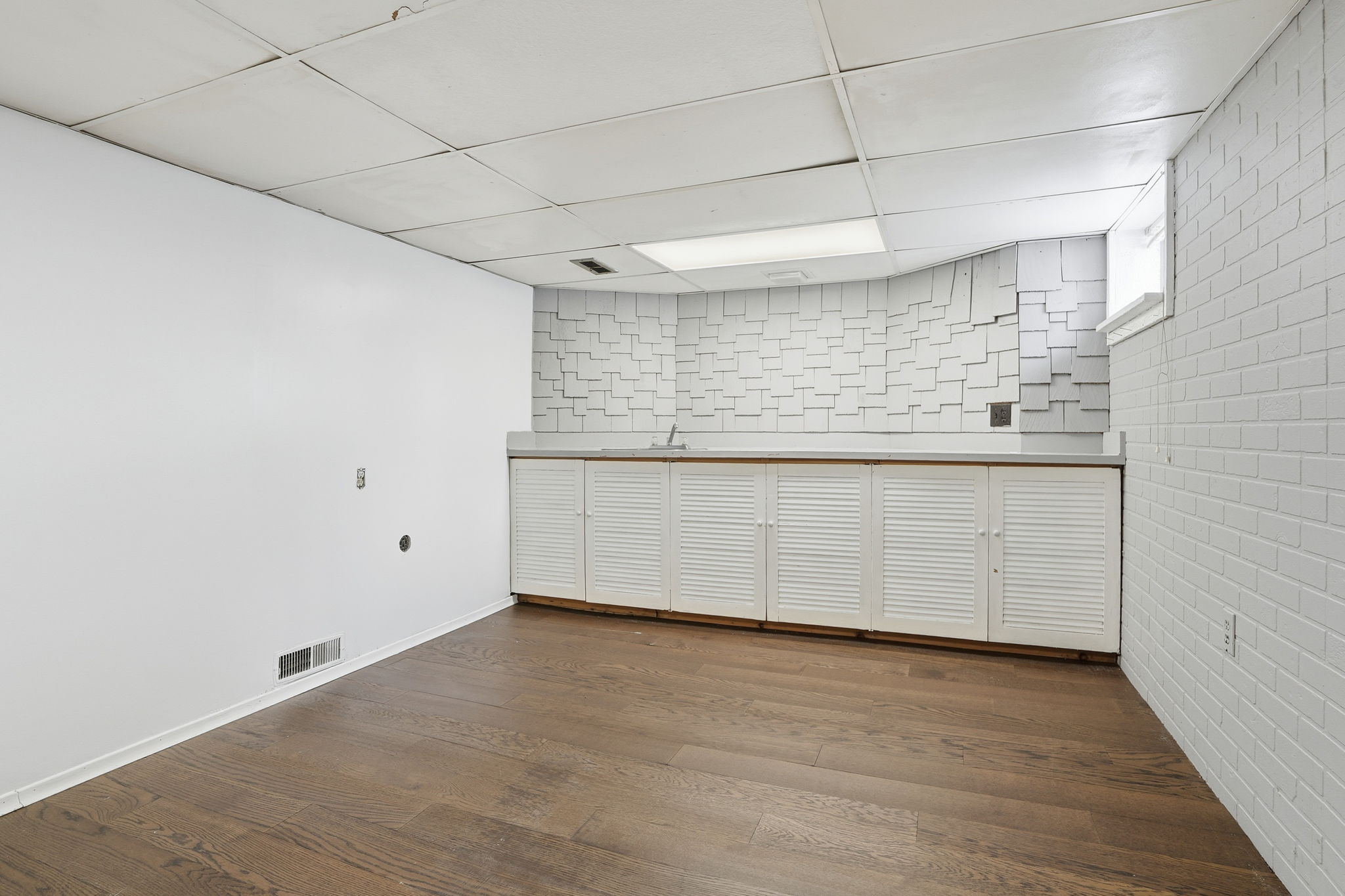 41-web-or-mls-153 Parkview Dr, Hamilton-41