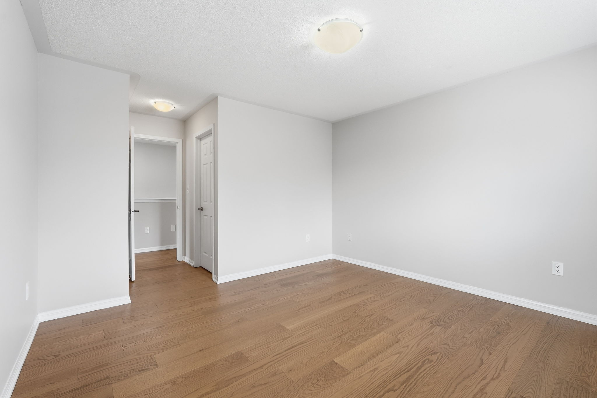 43-web-or-mls-12 emick dr, ancaster-43