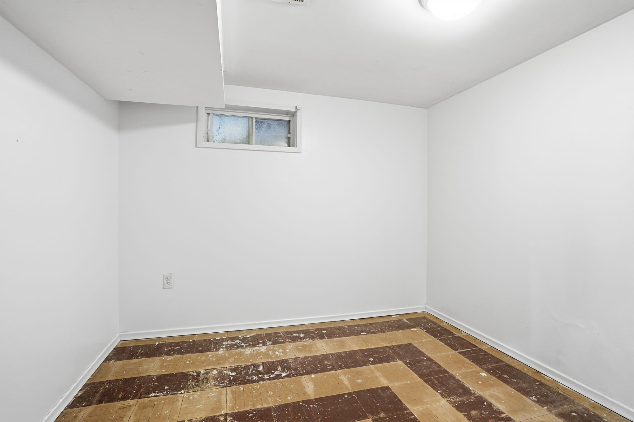 43-web-or-mls-153 Parkview Dr, Hamilton-43