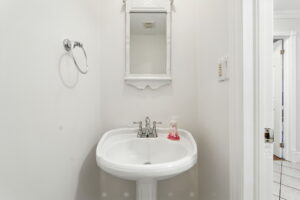 44-web-or-mls-30 Cecil St, St. Catharines-44