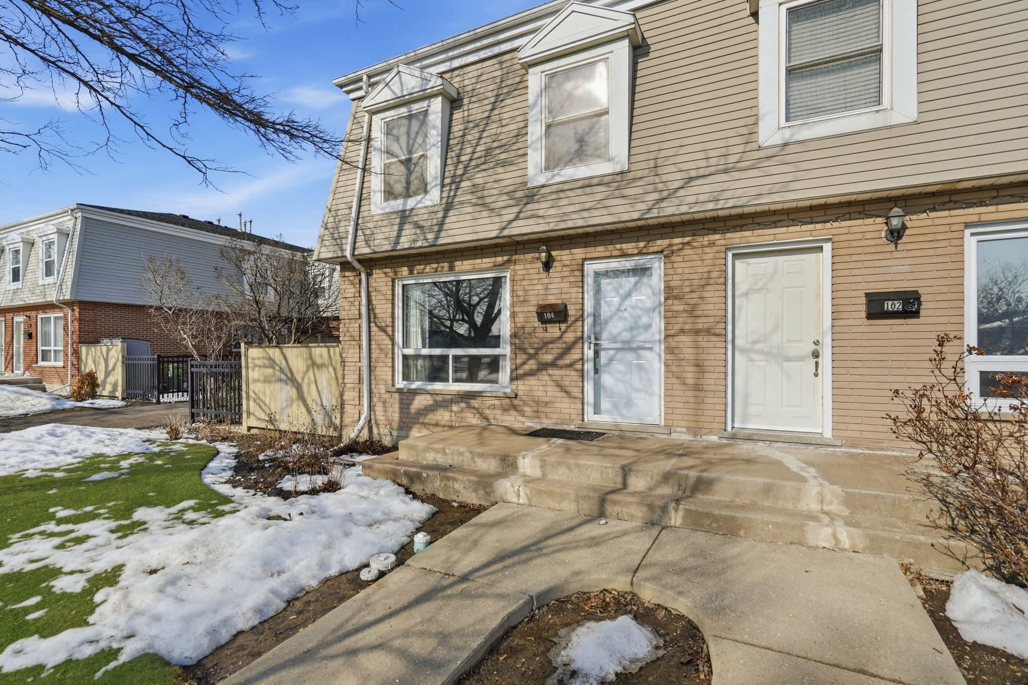 5-web-or-mls-104 neil ave, hamilton-5