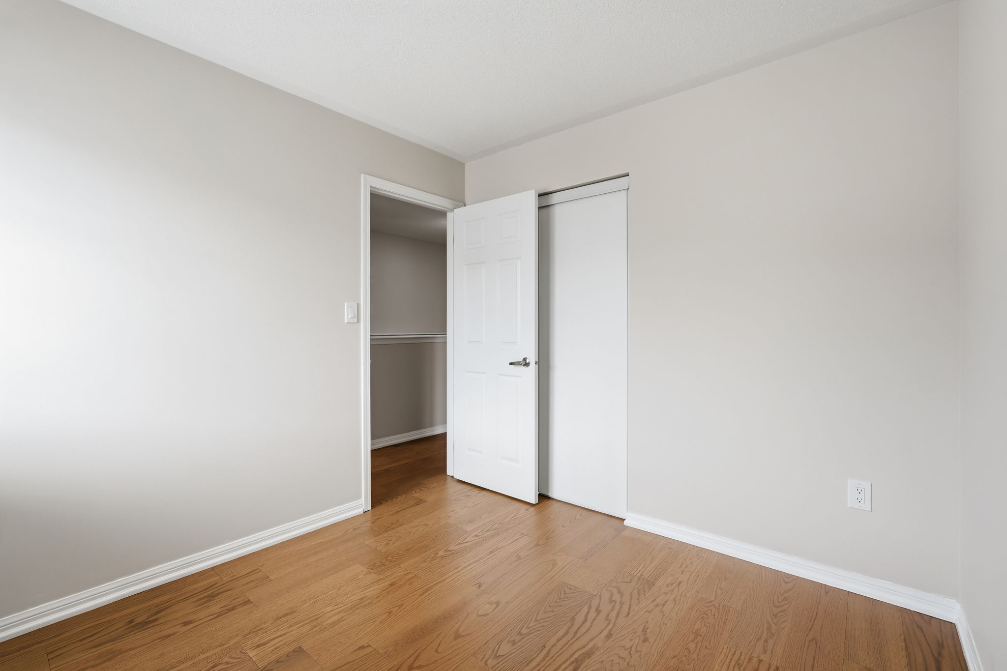 51-web-or-mls-12 emick dr, ancaster-51