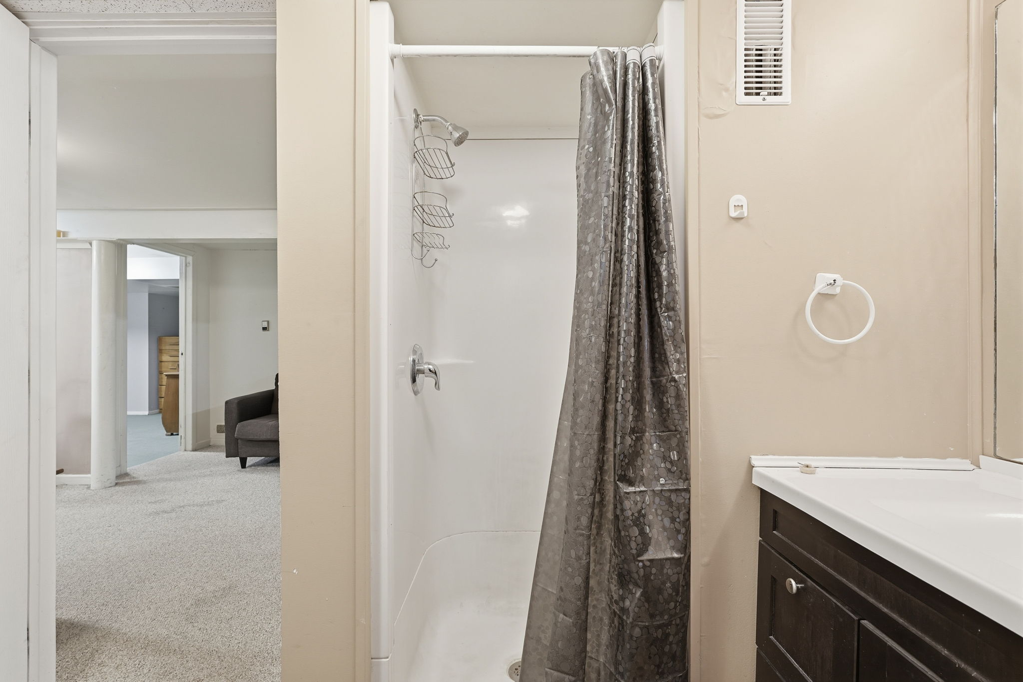 56-web-or-mls-196 Glen Rd, Hamilton-56