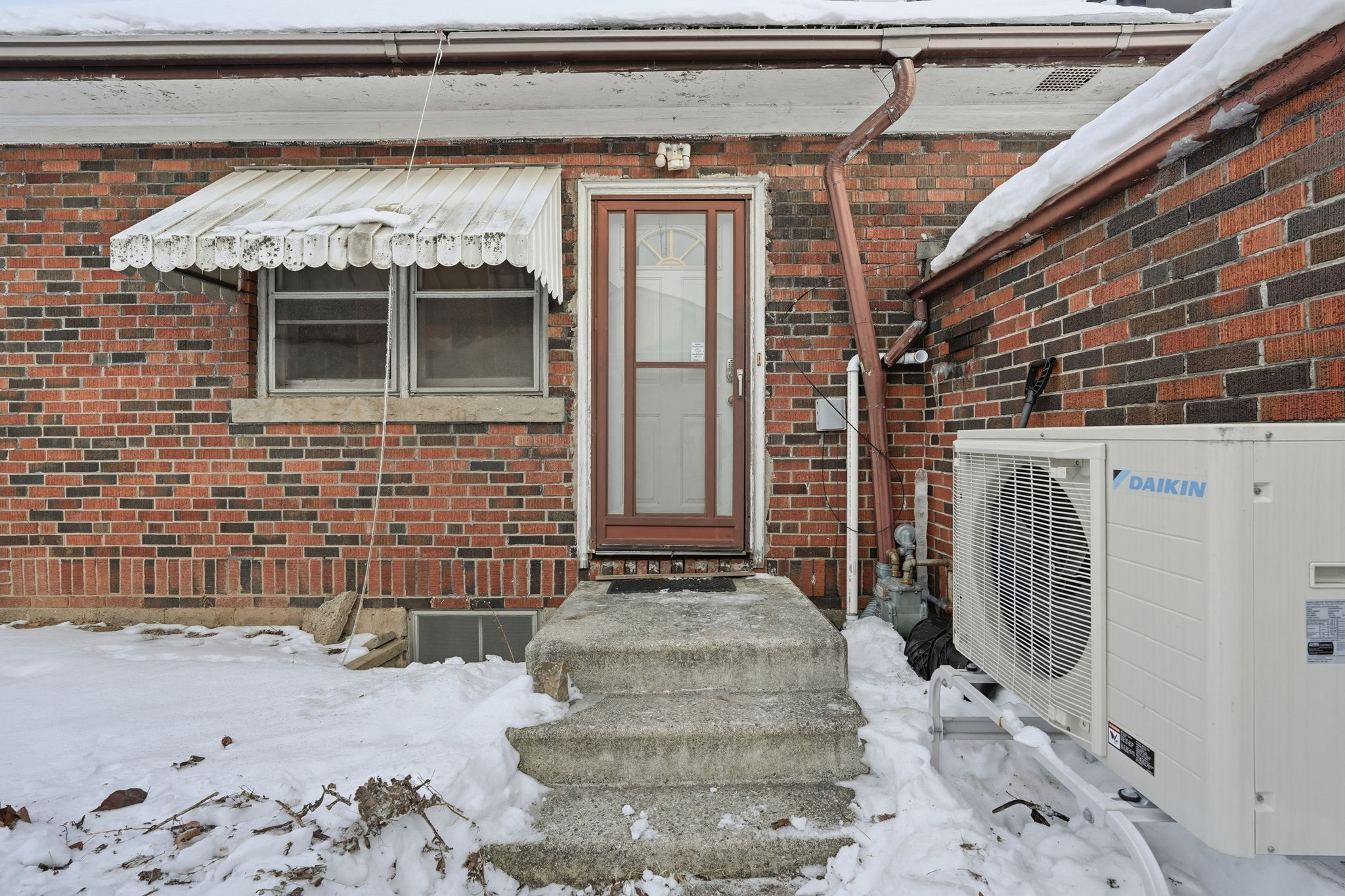 58-web-or-mls-196 Glen Rd, Hamilton-58