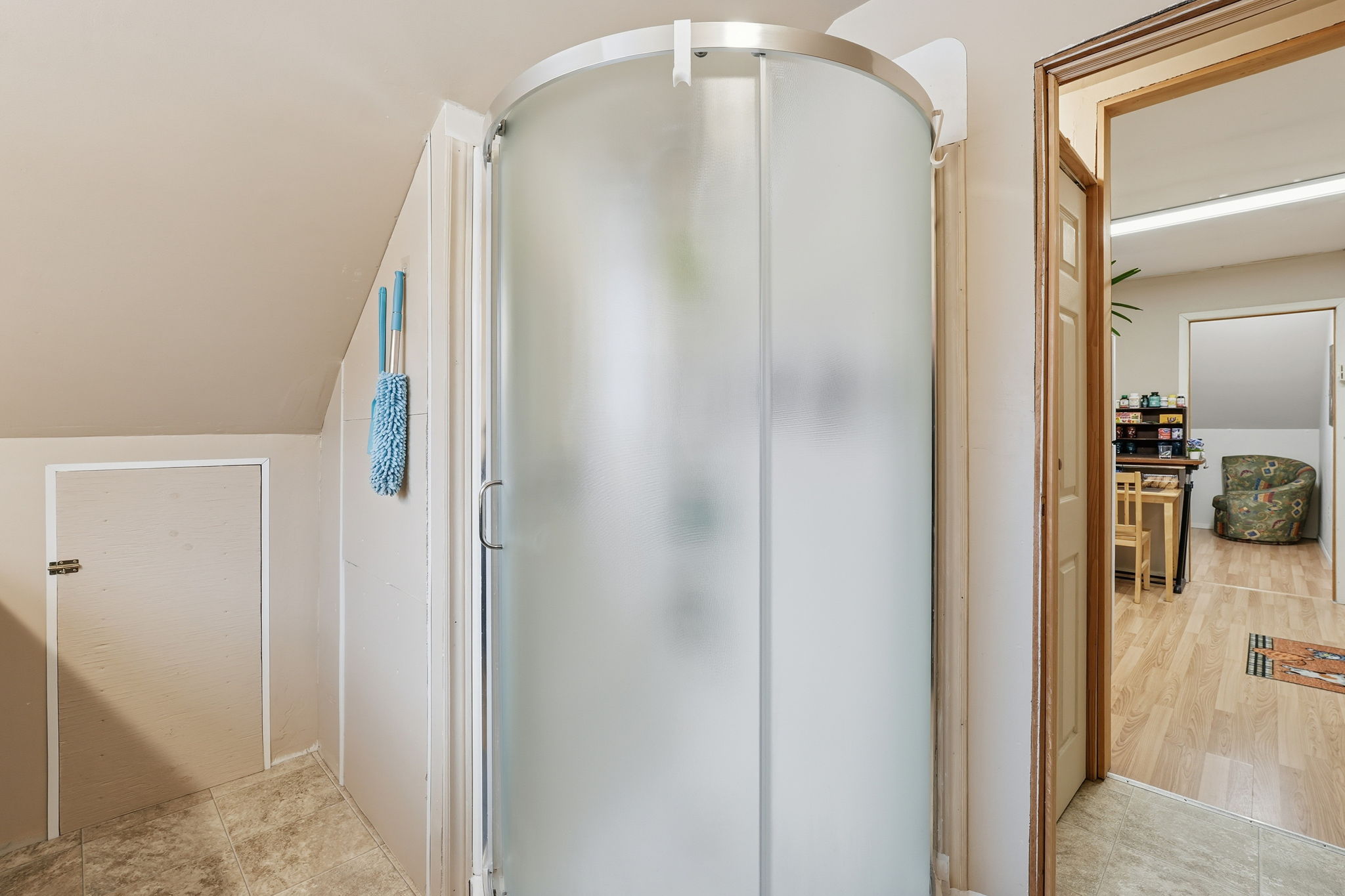 77-web-or-mls-196 Glen Rd, Hamilton-77