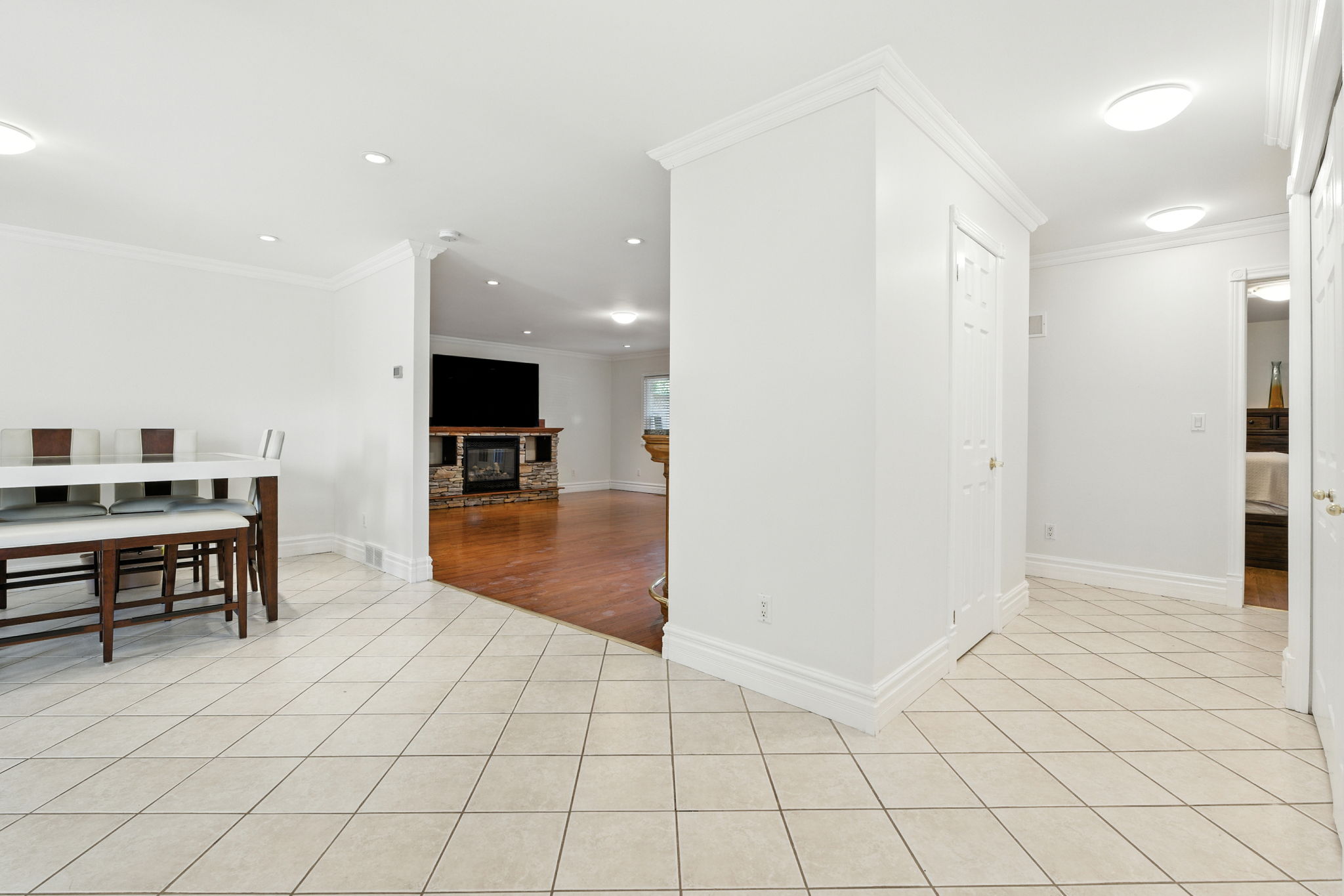 9-web-or-mls-30 Cecil St, St. Catharines-9